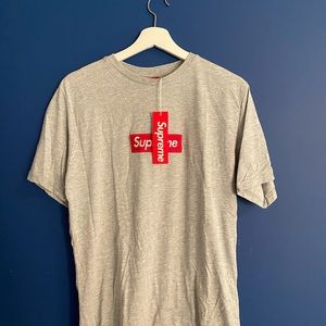 ORIGINAL SUPREME ITALIA Grey T-Shirt w Bag/Sticker